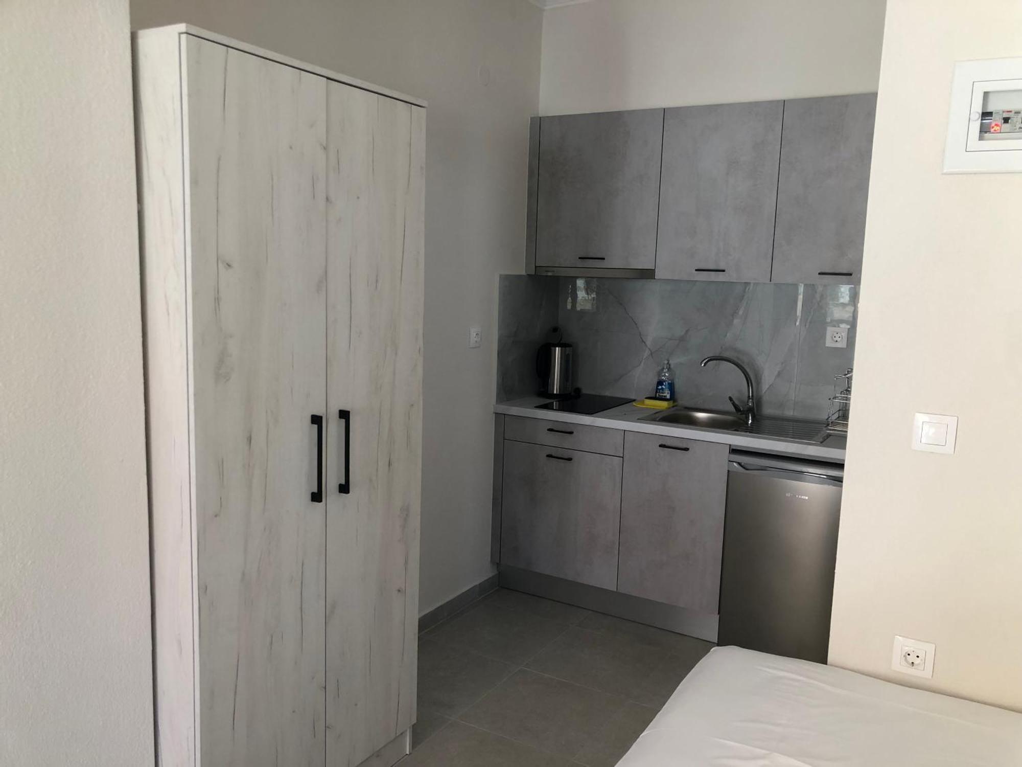 Daniela Apartments Nea Roda Luaran gambar