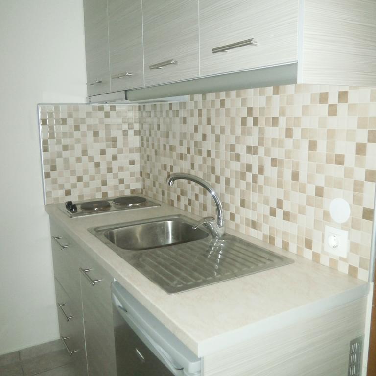 Daniela Apartments Nea Roda Luaran gambar
